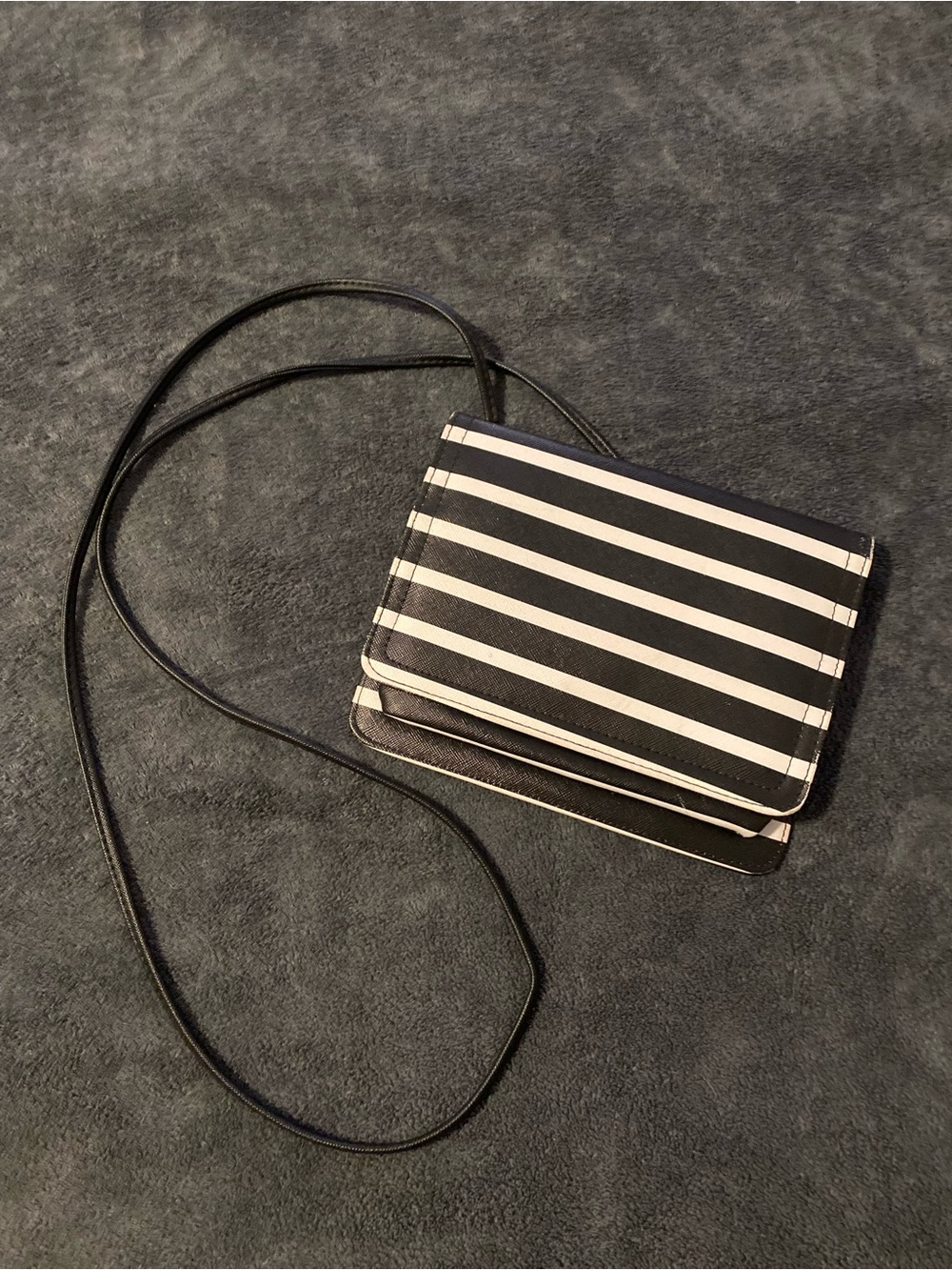 Apt. 9 Black and White Striped Crossbody Wallet
